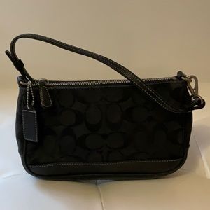 Vintage Coach Hampton Demi Baguette H1J 6094 black small purse